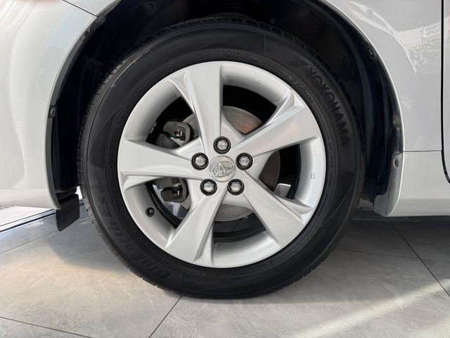 TOYOTA豐田 ALTIS  第3張相片