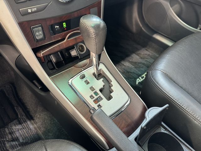 TOYOTA豐田 ALTIS  第10張相片