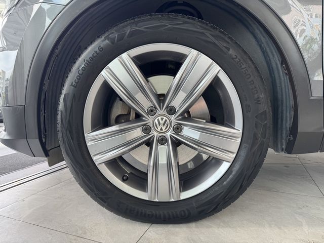 VOLKSWAGEN福斯 TIGUAN  第3張相片