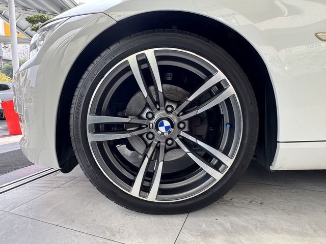 BMW寶馬 320I COUPE  第3張相片