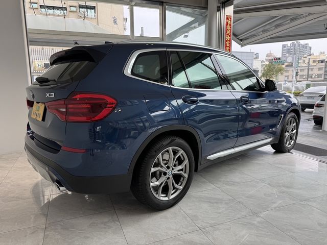 BMW寶馬 X3  第2張相片