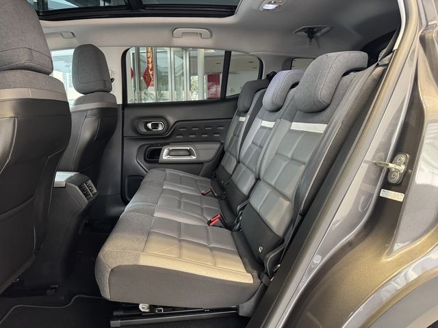 CITROEN雪鐵龍 C5  第7張相片