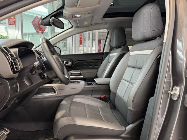 CITROEN雪鐵龍 C5  第9張相片