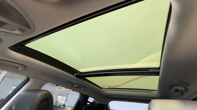 HYUNDAI現代 SANTA FE  第18張相片