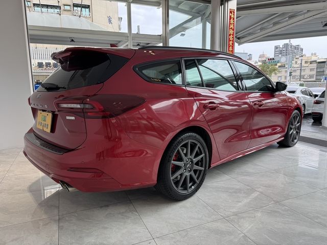 FORD福特 FOCUS WAGON  第2張相片
