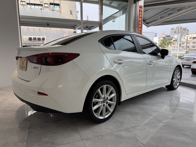 MAZDA馬自達 MAZDA 3  第2張相片