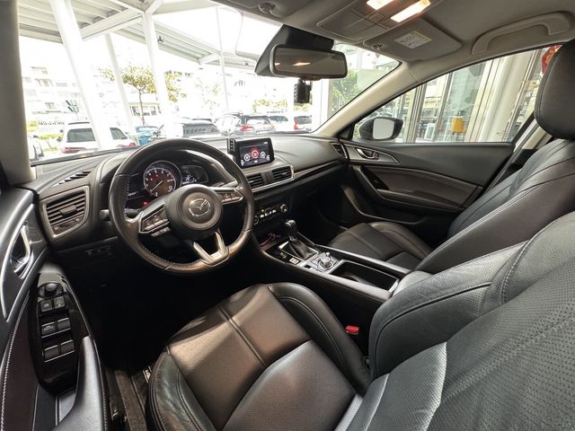 MAZDA馬自達 MAZDA 3  第7張相片