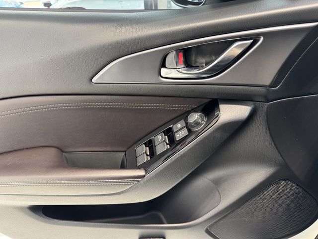 MAZDA馬自達 MAZDA 3  第17張相片