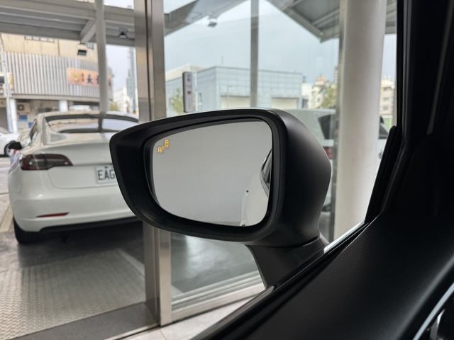 MAZDA馬自達 MAZDA 3  第18張相片