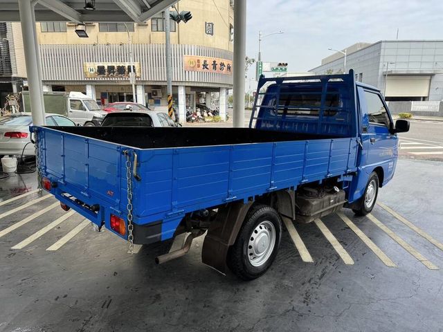 MITSUBISHI三菱 DELICA  第2張相片