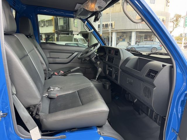 MITSUBISHI三菱 DELICA  第4張相片