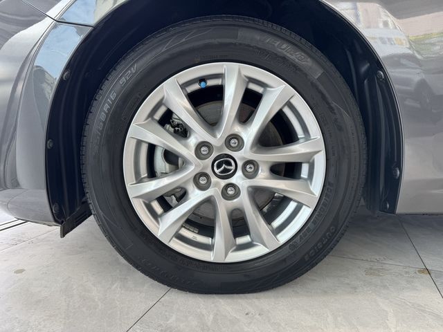 MAZDA馬自達 MAZDA 3  第3張相片
