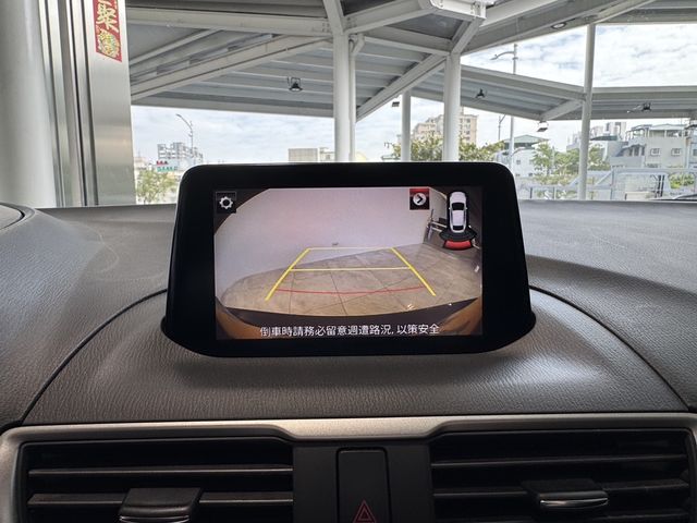 MAZDA馬自達 MAZDA 3  第13張相片