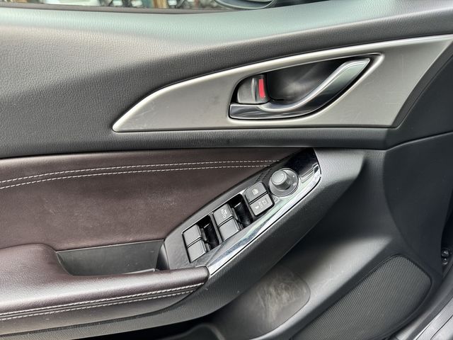 MAZDA馬自達 MAZDA 3  第19張相片