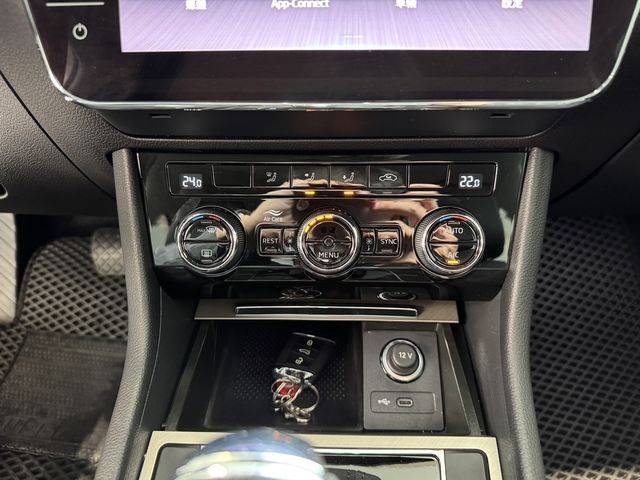 SKODA司科達 SUPERB  第10張相片