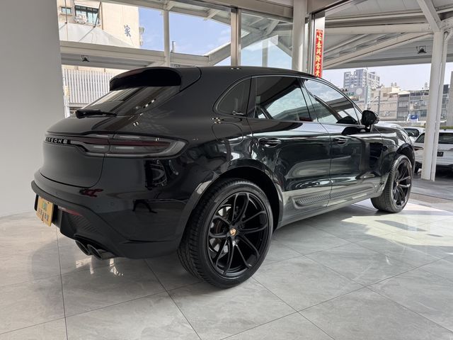 PORSCHE保時捷 MACAN  第2張相片