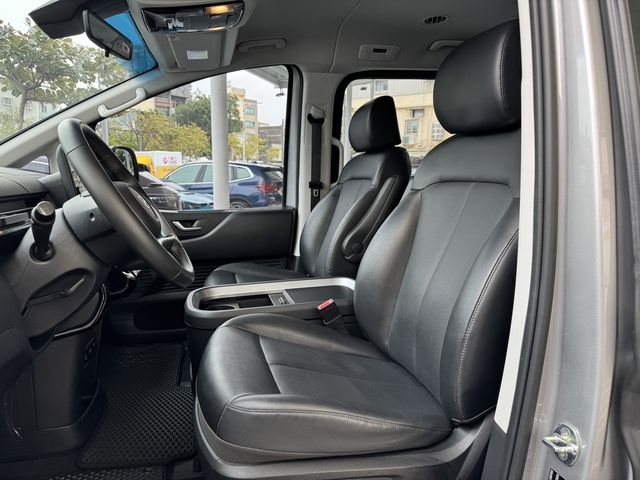 HYUNDAI現代 STARIA  第10張相片