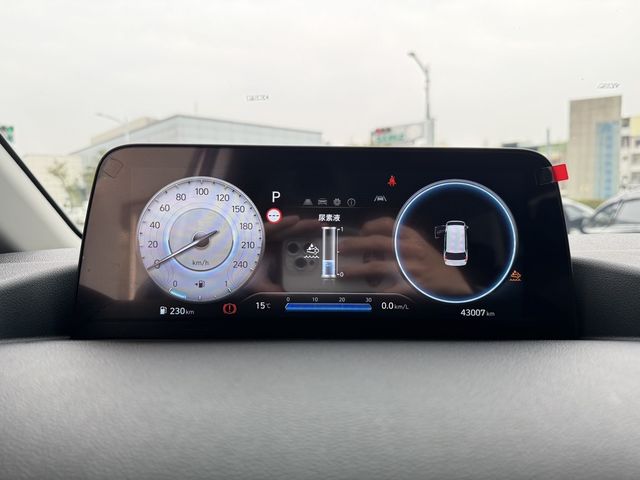 HYUNDAI現代 STARIA  第13張相片