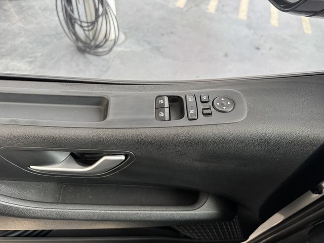 HYUNDAI現代 STARIA  第14張相片