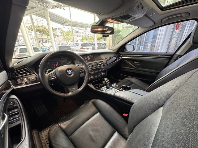 BMW寶馬 520I  第6張相片