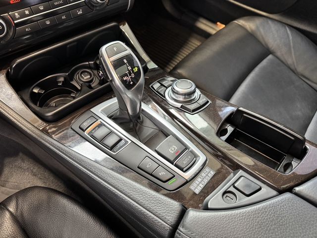 BMW寶馬 520I  第11張相片