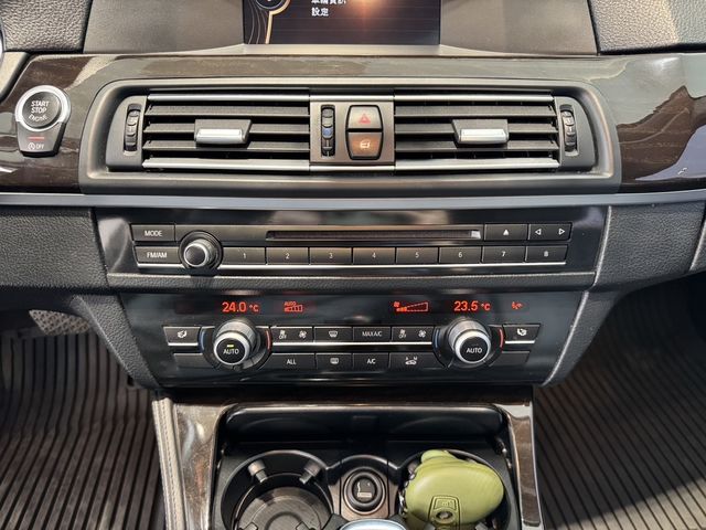 BMW寶馬 520I  第12張相片