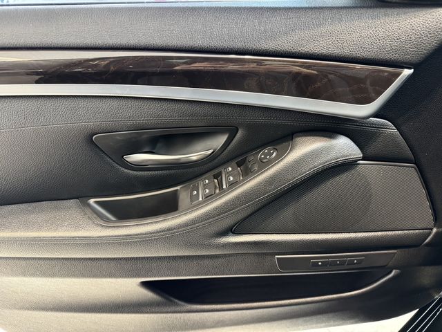 BMW寶馬 520I  第16張相片