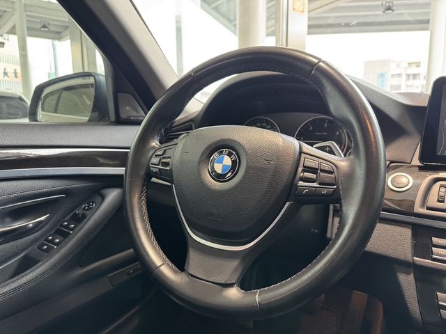 BMW寶馬 520D  第4張相片