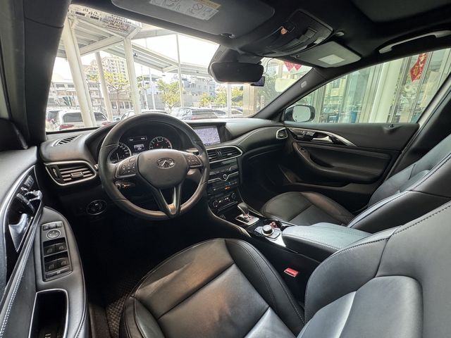 INFINITI無限 Q30  第15張相片