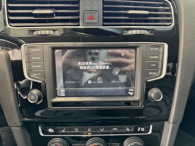 VOLKSWAGEN福斯 GOLF VARIANT  第21張相片
