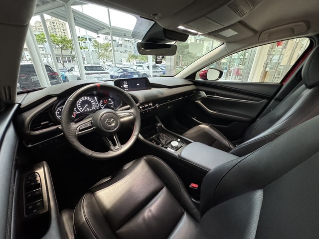MAZDA馬自達 MAZDA 3  第6張相片
