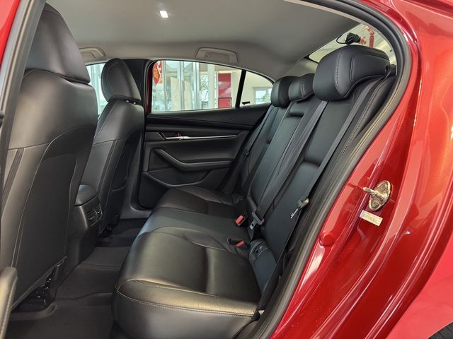 MAZDA馬自達 MAZDA 3  第7張相片