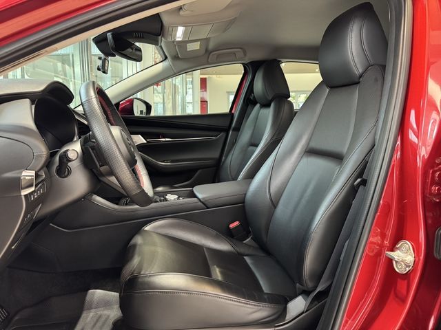 MAZDA馬自達 MAZDA 3  第8張相片