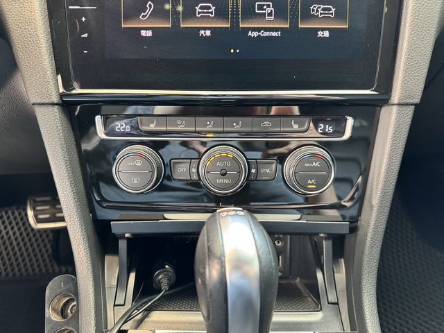 VOLKSWAGEN福斯 GOLF VARIANT  第11張相片