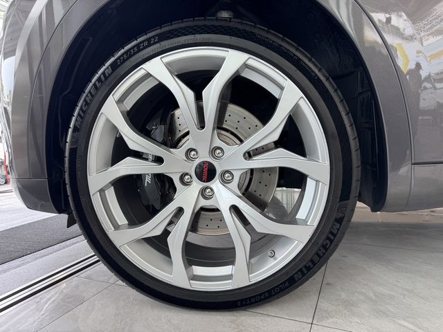 MASERATI瑪莎拉蒂 LEVANTE S  第3張相片