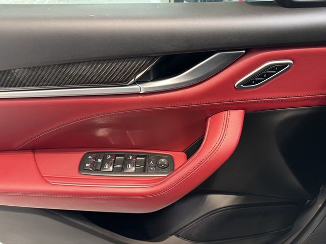 MASERATI瑪莎拉蒂 LEVANTE S  第15張相片