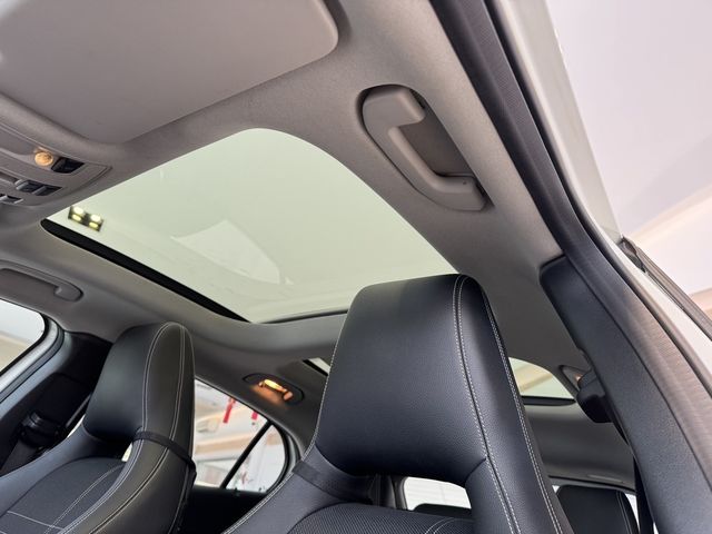 M-BENZ賓士 GLA200  第8張相片