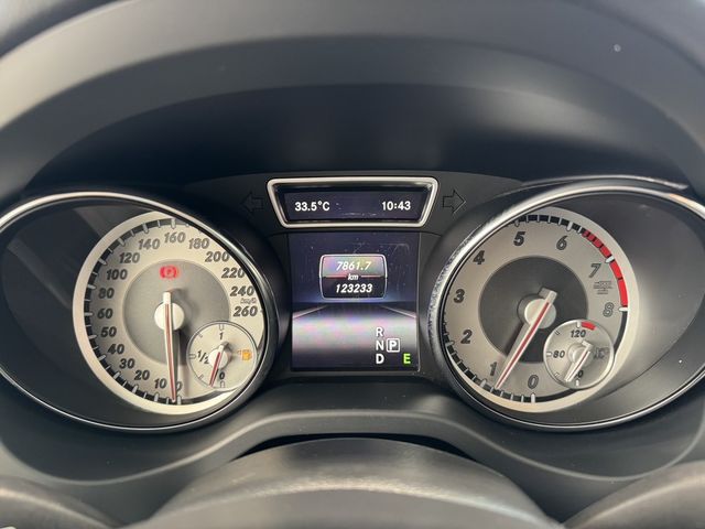 M-BENZ賓士 GLA200  第15張相片