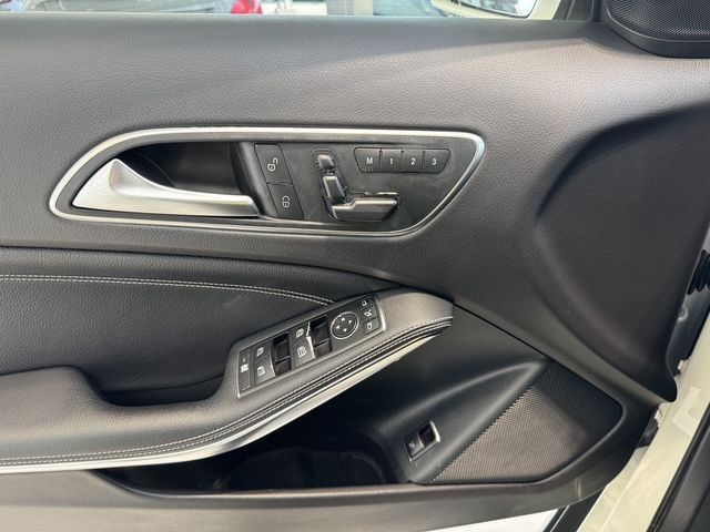 M-BENZ賓士 GLA200  第18張相片