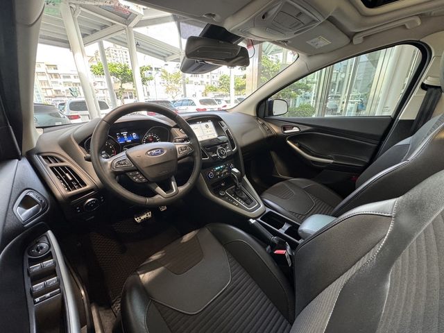 FORD福特 FOCUS  第6張相片