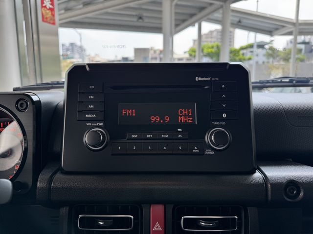 SUZUKI鈴木 JIMNY  第14張相片