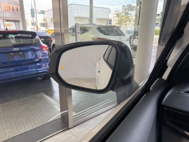 TOYOTA豐田 COROLLA CROSS  第16張相片