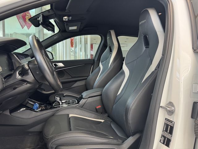 BMW寶馬 118I  第8張相片