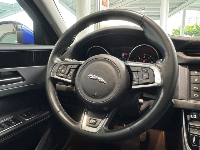JAGUAR捷豹 XF  第4張相片