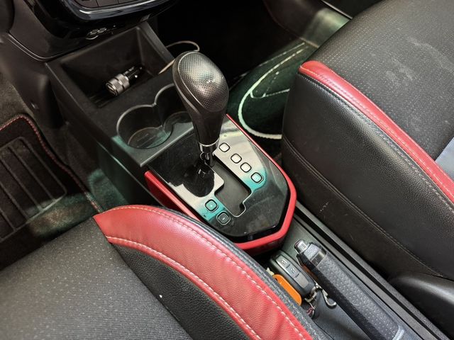 MITSUBISHI三菱 COLT PLUS  第10張相片