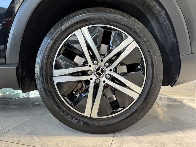 M-BENZ賓士 GLE300D  第3張相片