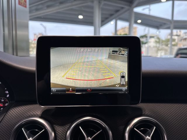 M-BENZ賓士 A180  第13張相片