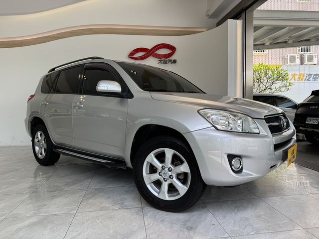 TOYOTA豐田 RAV4  第1張相片