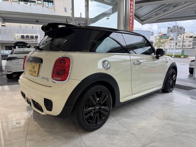MINI迷你 COOPER S  第2張相片