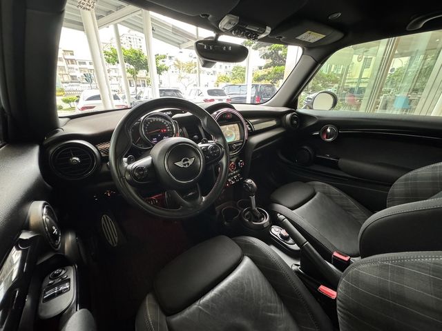MINI迷你 COOPER S  第4張相片